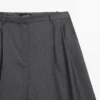 Bermudas largas de lana con pinzas Bermudas largas de lana con pinzas
