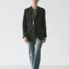 Blazer de lana de tres botones Blazer de lana de tres botones
