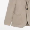 Blazer de lino de corte entallado con detalles en los bolsillos Blazer de lino de corte entallado con detalles en los bolsillos
