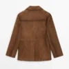 Blazer de piel de ante con bolsillos