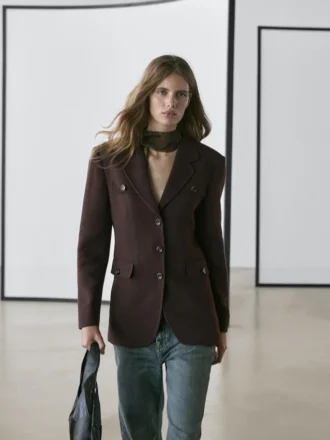 Blazers con bolsillos y cuello con solapas