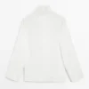 Blusa de cuello alto con detalle en el dobladillo Blusa de cuello alto con detalle en el dobladillo