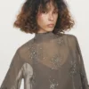 Blusa semitransparente bordada Blusa semitransparente bordada
