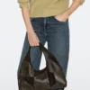 Bolso de cuero de gamuza de tamaño mediano con diseño de patchwork Bolso de cuero de gamuza de tamaño mediano con diseño de patchwork