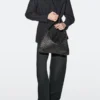 Bolso de hombro de cuero trenzado de tamaño mediano Bolso de hombro de cuero trenzado de tamaño mediano