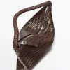 Bolso de hombro pequeño de cuero trenzado Bolso de hombro pequeño de cuero trenzado