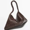 Bolso de hombro pequeño de cuero trenzado Bolso de hombro pequeño de cuero trenzado