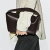 Bolso de hombro pequeño de piel napa Bolso de hombro pequeño de piel napa