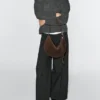 Bolso de media luna de piel serrada Bolso de media luna de piel serrada