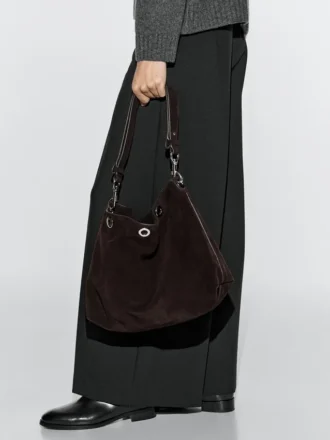 Bolso de piel de ante serraje con ojales