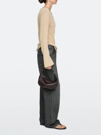 Bolso de piel napa con hebilla metálica