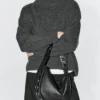 Bolso de piel napa con ojales Bolso de piel napa con ojales