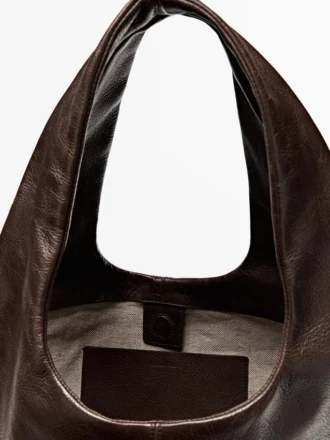 Bolso mediano de piel napa