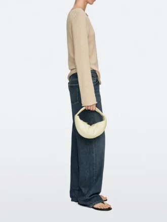Bolso mini de media luna de piel napa