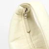 Bolso mini de media luna de piel napa Bolso mini de media luna de piel napa