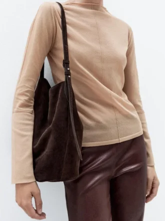 Bolso tipo cubo de piel de ante dividida