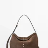 Bolso tipo cubo de piel de ante dividida Bolso tipo cubo de piel de ante dividida