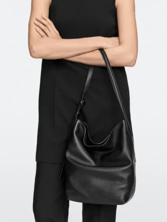 Bolso tipo cubo de piel napa