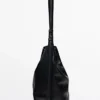 Bolso tipo cubo de piel napa Bolso tipo cubo de piel napa