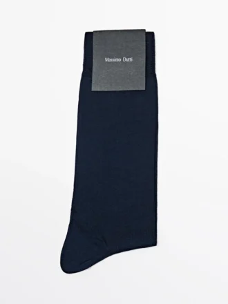 Calcetines lisos elegantes
