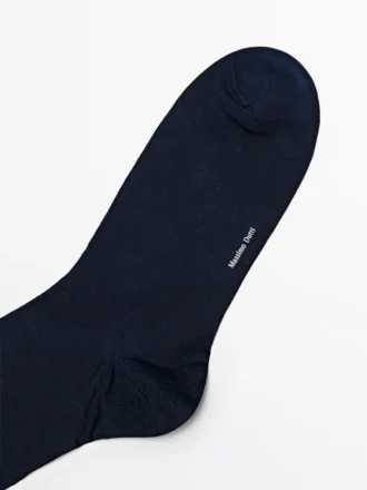 Calcetines lisos elegantes