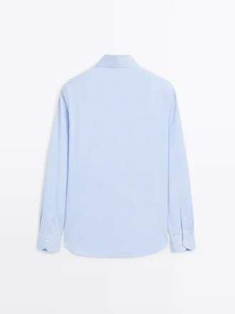 Camisa de sarga a rayas de corte ajustado