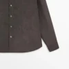 Camisa holgada con bolsillo Camisa holgada con bolsillo