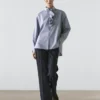 Camisas con detalle de cuello con volantes Camisas con detalle de cuello con volantes