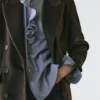 Camisas con detalle de cuello con volantes Camisas con detalle de cuello con volantes