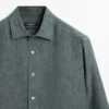 Camisas de lino con detalle de tapeta Camisas de lino con detalle de tapeta