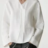 Camisas fluidas con detalle en el pecho Camisas fluidas con detalle en el pecho
