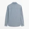 Camisas vaqueras de corte regular con detalles de bolsillos Camisas vaqueras de corte regular con detalles de bolsillos
