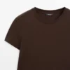Camiseta 100 % algodón con detalle de costura Camiseta 100 % algodón con detalle de costura