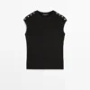 Camiseta de manga caída con detalles de botones Camiseta de manga caída con detalles de botones