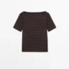 Camiseta de manga corta a rayas con cuello barco Camiseta de manga corta a rayas con cuello barco