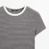 Camiseta de manga corta con detalle en contraste Camiseta de manga corta con detalle en contraste