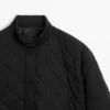 Chaqueta acolchada corta repelente al agua