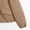 Chaqueta acolchada corta y ligera Chaqueta acolchada corta y ligera