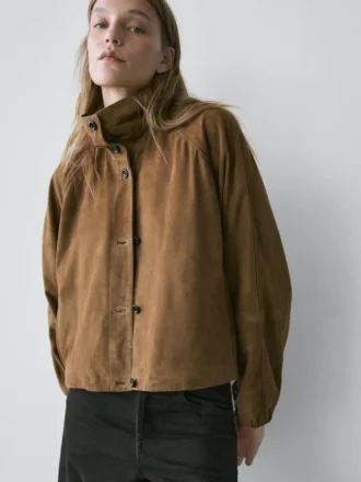 Chaqueta bomber corta de piel de ante