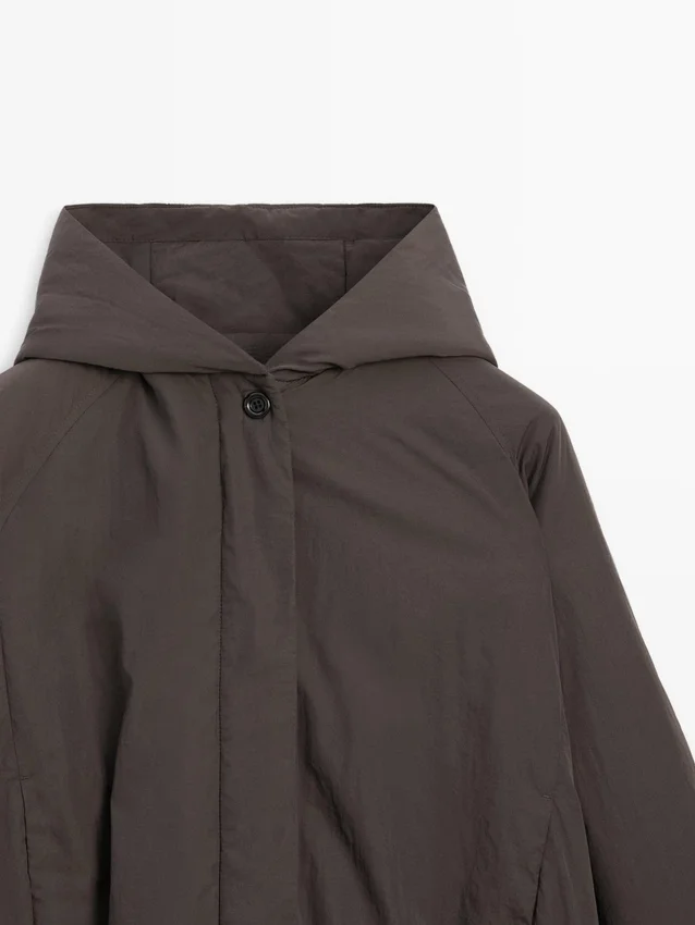 Chaqueta bomber repelente al agua con capucha Chaqueta bomber repelente al agua con capucha