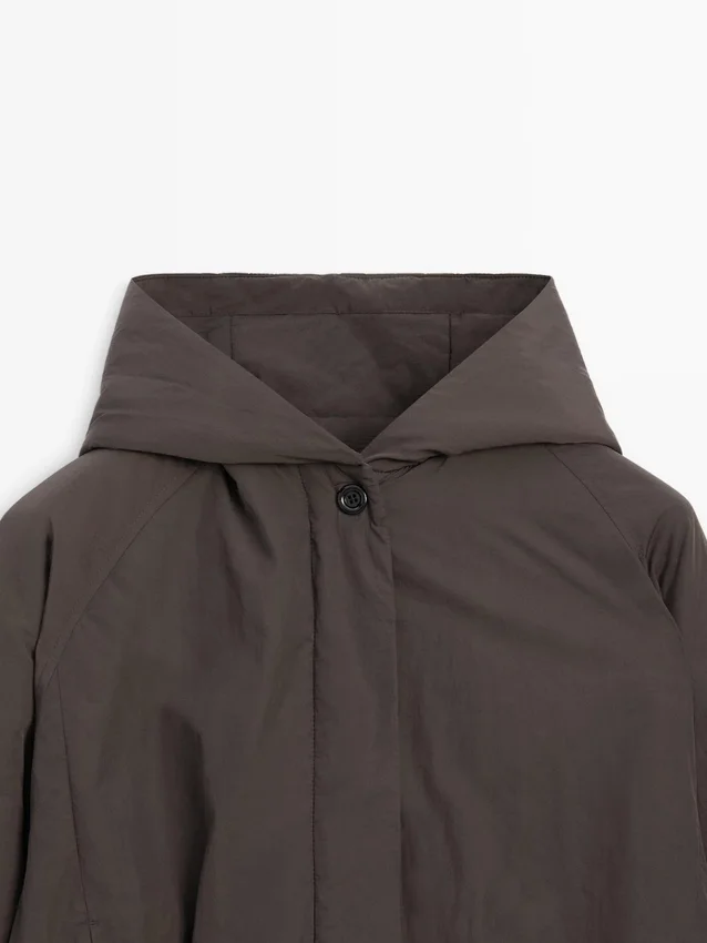 Chaqueta bomber repelente al agua con capucha Chaqueta bomber repelente al agua con capucha
