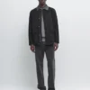 Chaqueta con detalles de bolsillos de gamuza Chaqueta con detalles de bolsillos de gamuza