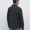 Chaqueta corta con detalles de bolsillos Chaqueta corta con detalles de bolsillos