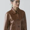 Chaqueta corta de piel napa