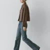 Chaqueta corta de piel napa