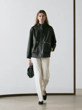 Chaqueta de piel napa con detalles en los bolsillos
