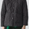 Chaqueta tipo capa acolchada Chaqueta tipo capa acolchada