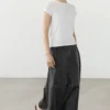 Falda midi de piel napa con costuras Falda midi de piel napa con costuras