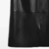 Falda midi de piel napa con costuras Falda midi de piel napa con costuras