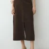 Falda midi recta de piel nobuk Falda midi recta de piel nobuk